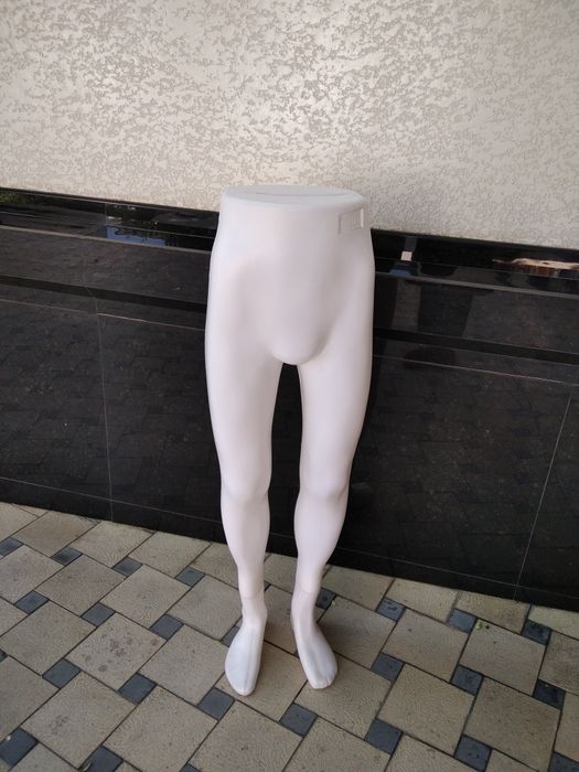 Maniken Маникен.