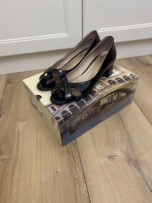 Продам туфли