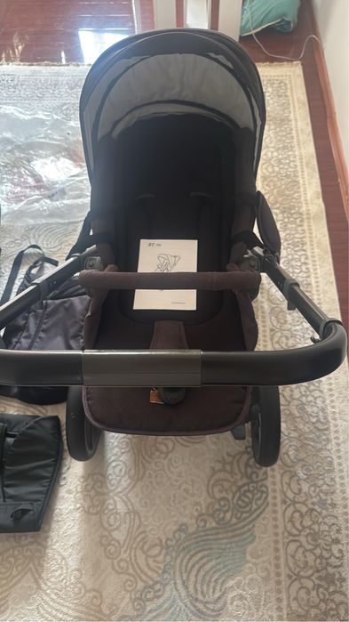 Деткая коляска прогулочная 2 в 1