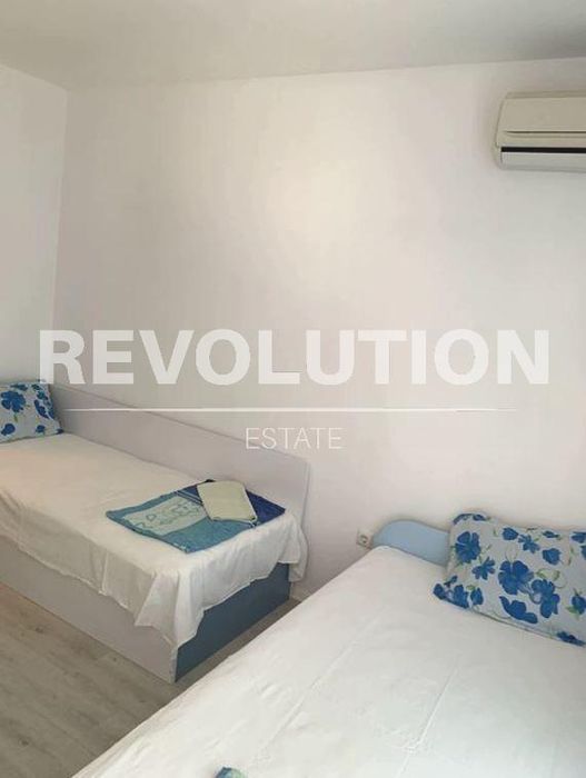 Дава се под наем Тристаен апартамент в Варна, Гръцка махала - 85 кв.м за 600 € - Снимка #5