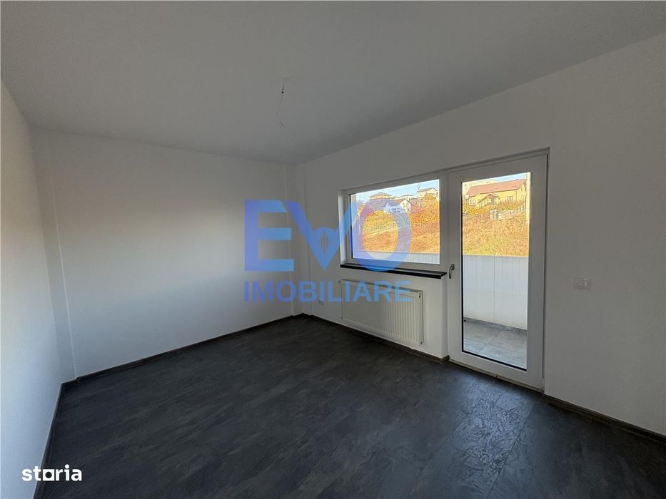 Apartament de vanzare, 2 camere, loc parcare, etaj 3, Bucium, Visan