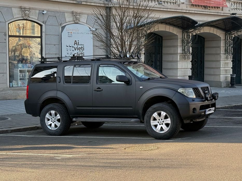 Nissan Pathfinder 2.5D