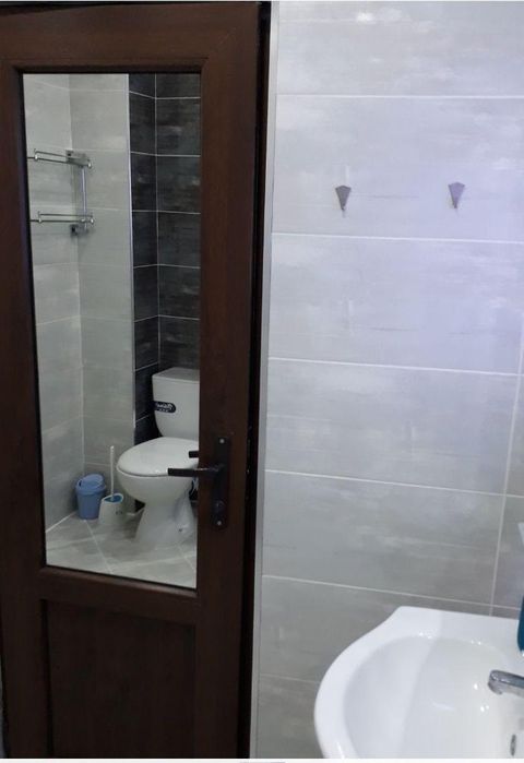 Дава се под наем Двустаен апартамент в Пловдив, Младежки Хълм - 72 кв.м за 500 € - Снимка #2