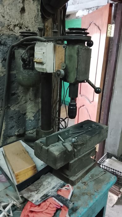 Продам сверлильный станок на 380