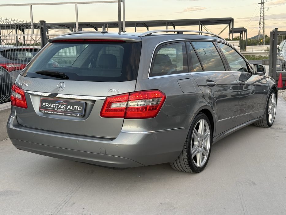 Mercedes-Benz E 250 D* 2011г* РЪЧКА* Топ Състояние* Сервизна История*