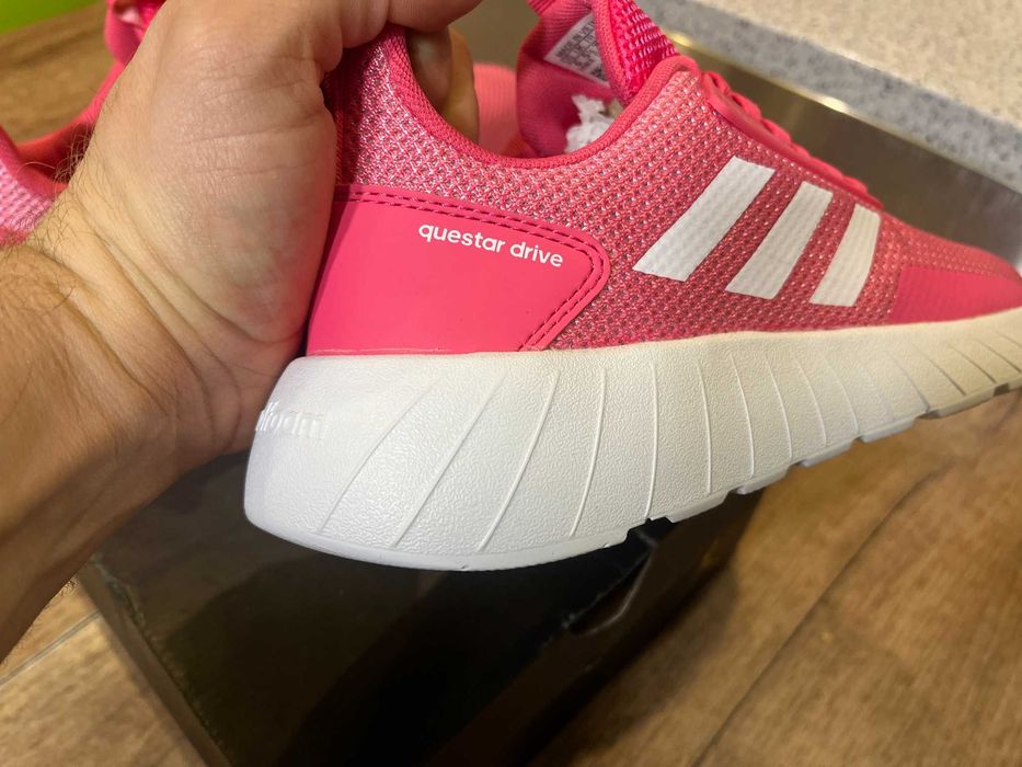 ОРИГИНАЛНИ *** Adidas Questar Drive / Pink White