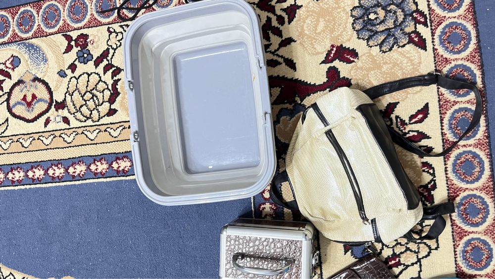 Отдаю вещи бесплатно