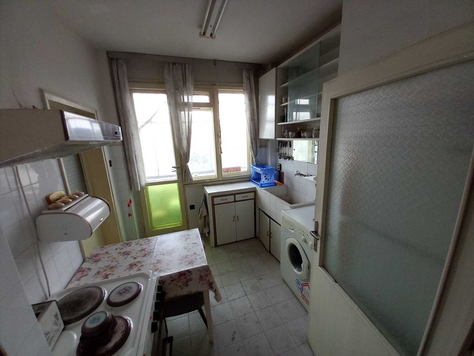 Продава се Многостаен апартамент в Разград, Бели Лом - 137 кв.м за 636 €/кв.м - Снимка #9