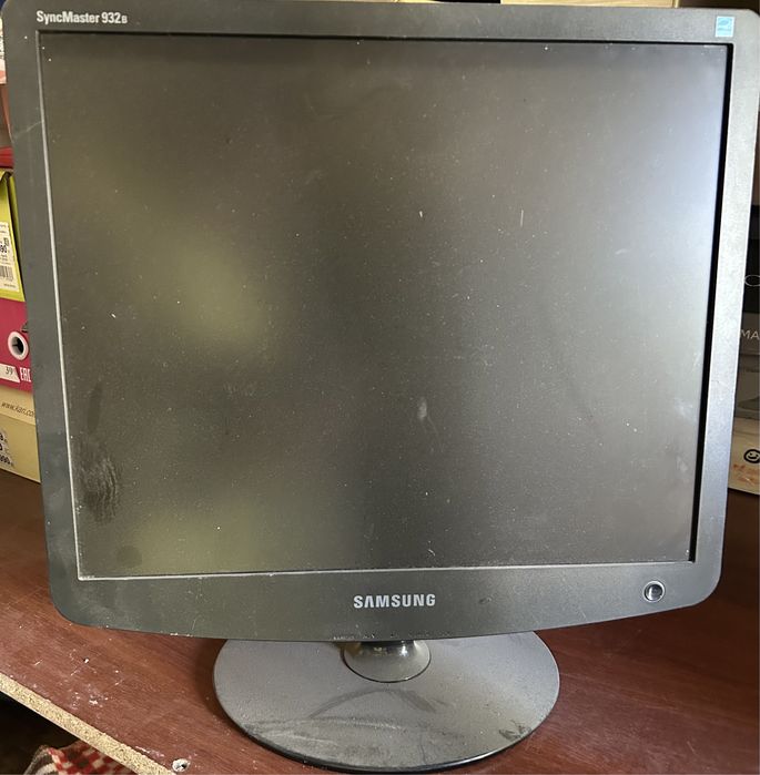 Продам монитор 2 шт