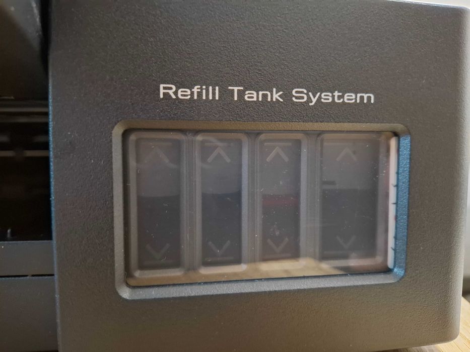 Vând imprimanta color Brother DCP- T720DW