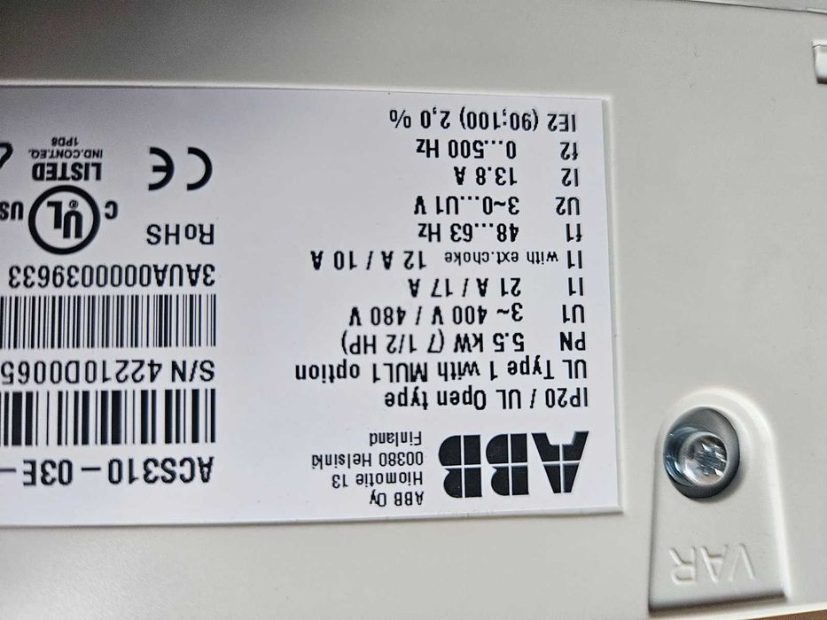 ИНВЕРТОР с трифазен вход 5.5KW, 7.5HP - ABB