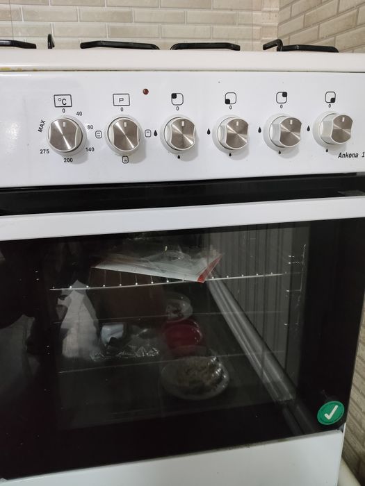 Продам газовую плиту