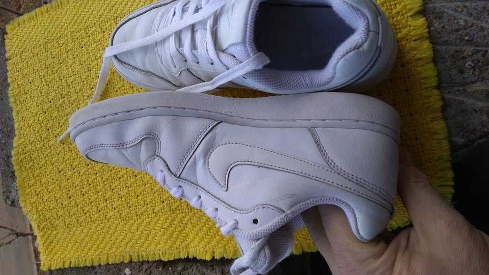 NIKE Ebernon Low White Size 39 5.5 (25 cm)