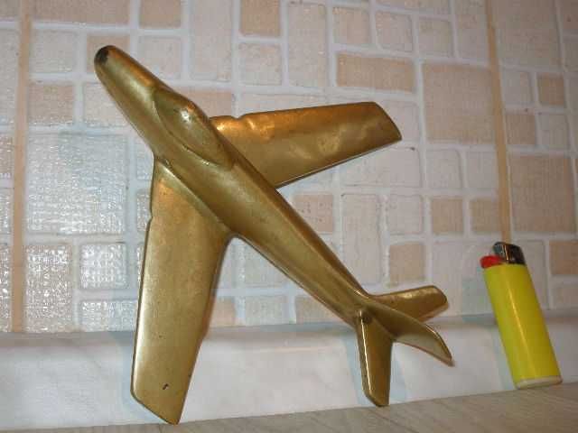 .Бронзов Самолет.