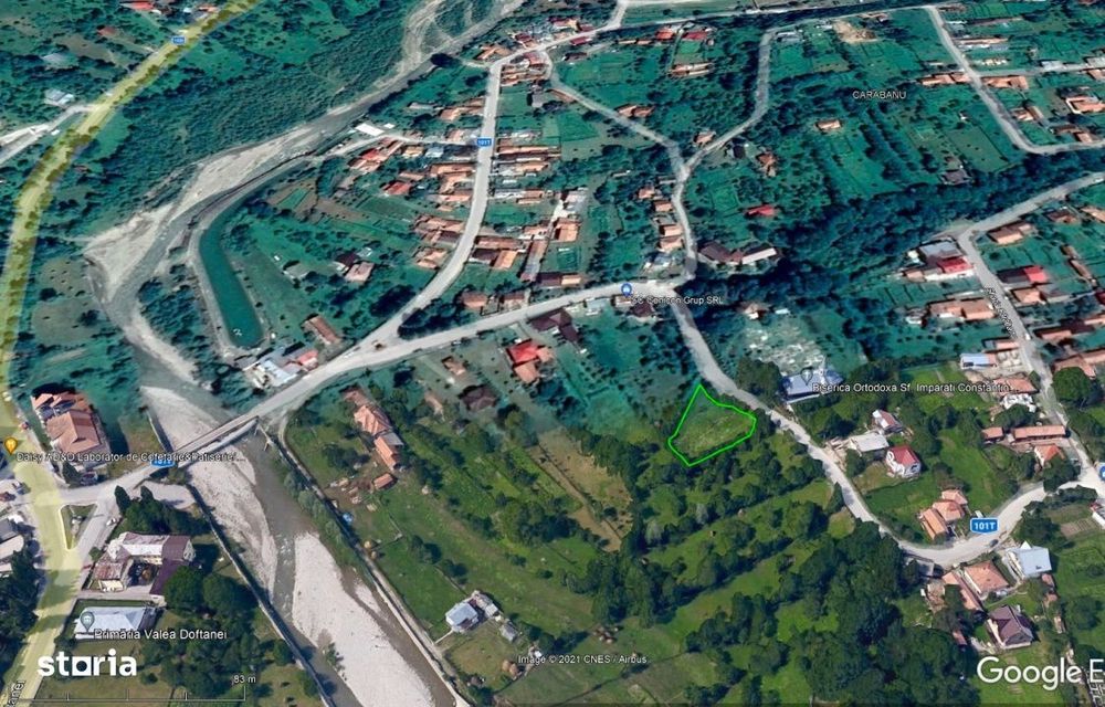 Teren in sat, cu fundatie casa P+1, vedere larga, langa rau