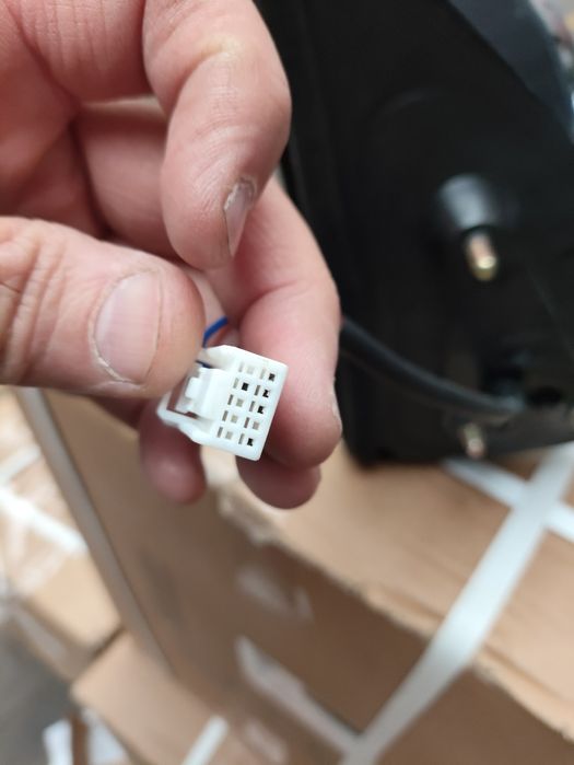 Хайлюкс боковое зеркало