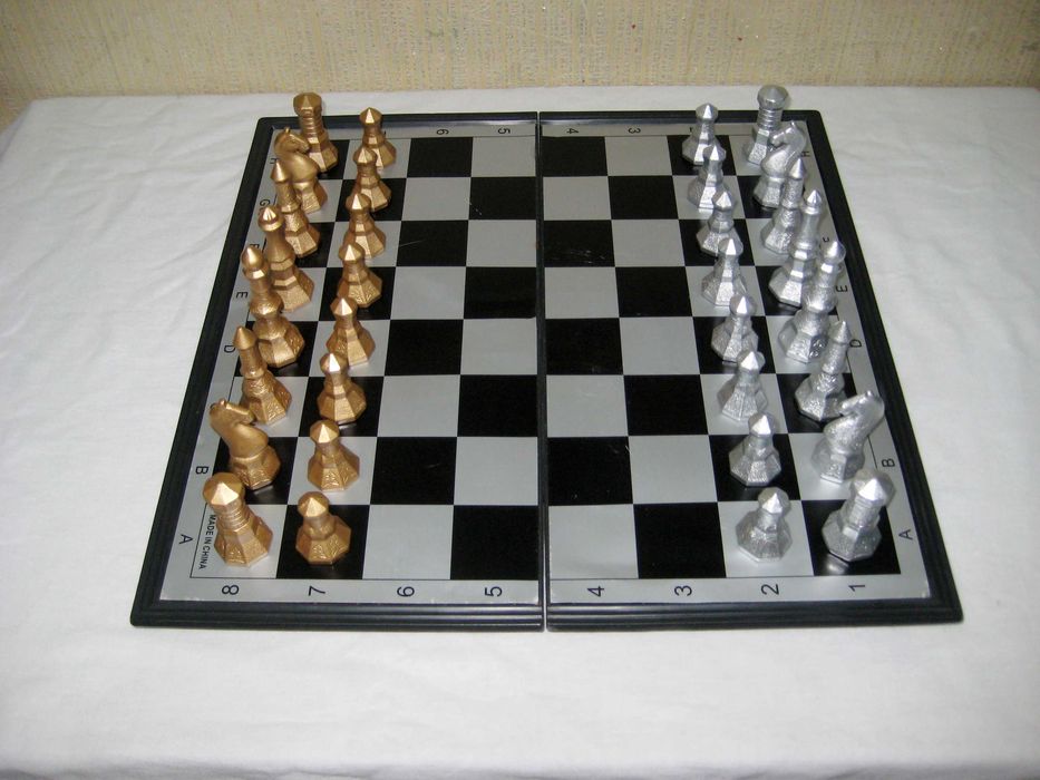 Шахмат необычный изумительный фигуры все целый идеальном состоянии!