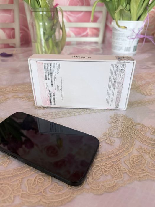 Продам Айфон 15 срочно