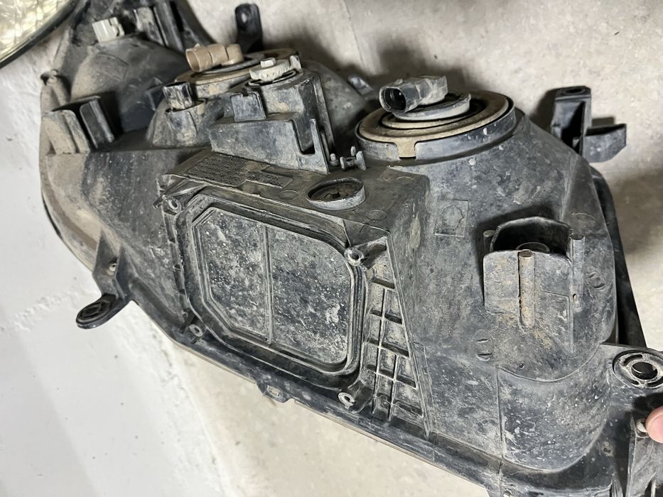 Продам передние фары на LC100!