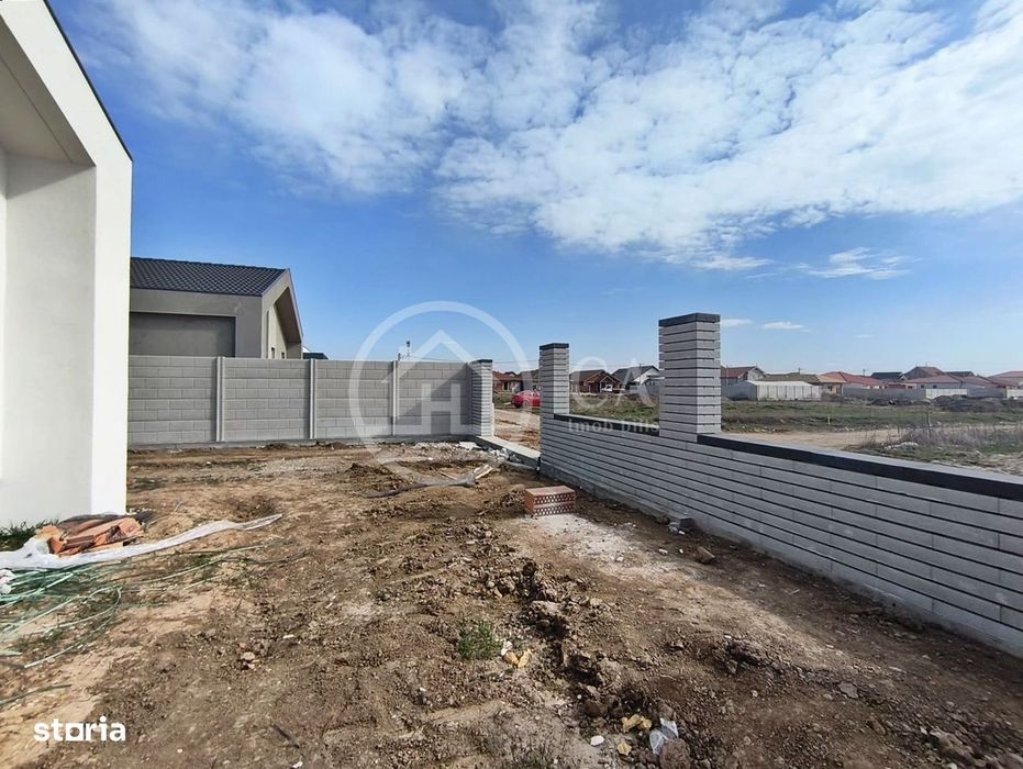 Casa de vanzare cu 4 camere in Santandrei, Bihor