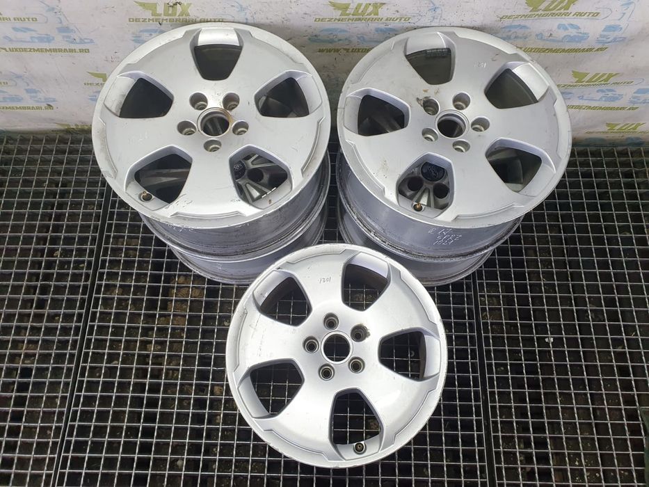 Janta aliaj R17 8p0601025c Volkswagen Golf 6 (2008 - 2015) 1.6 tdi CAYC 1.6 tdi CAYC