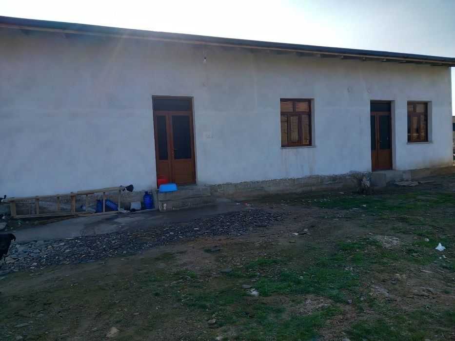 Jizzax shahar sayxan maxxallasida uchastka sotiladi 4 sotix 3 xona