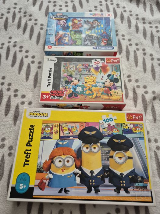 Vand puzzle-urile din imagine.