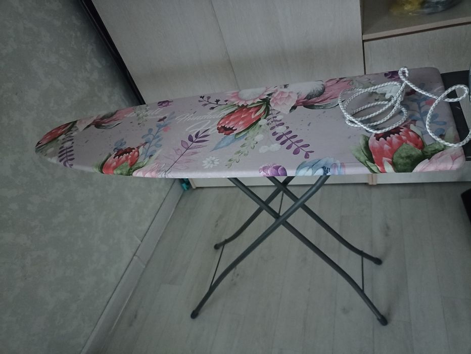 Утюг,доска киім өтектеуге