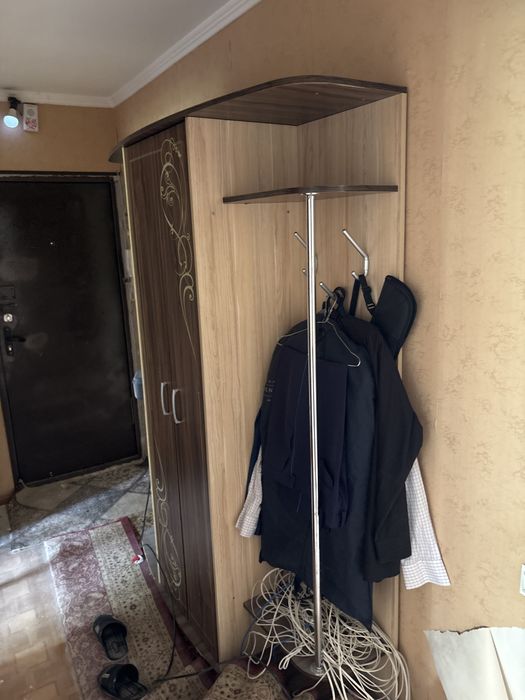 Шкаф продаю состайна жақсы