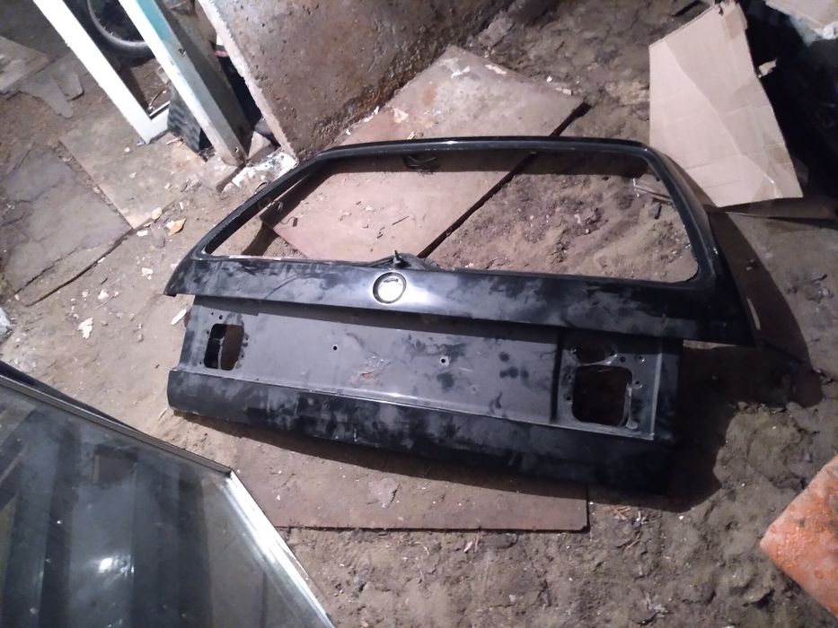 Два багажника Volkswagen Passat  B4
