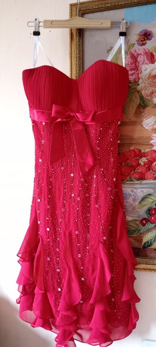 Продам красивое нарядное платье