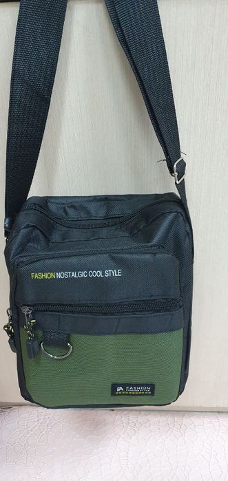 Сумочка мужская  на ремешке