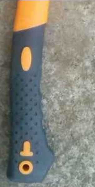 Брадви топори дърва