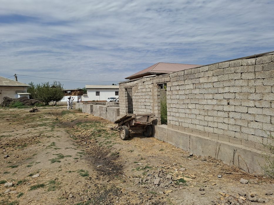 Ер сотилади 16 сотик, Нуравшон шахар,  нархи бир сотики