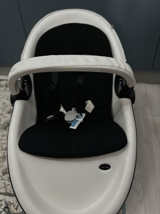 Коляска качественная