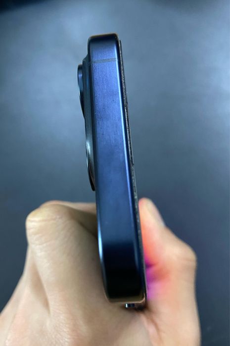 Iphone 15 Pro синий рассцветки