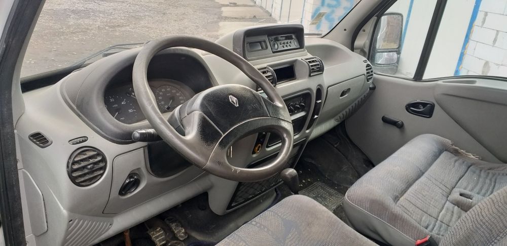 Renault Master 2.2 cdi diesel 2003