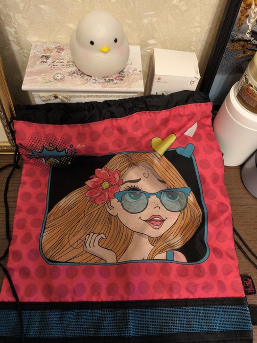 Продам ранец DeLune для девочки в хорошем состоянии