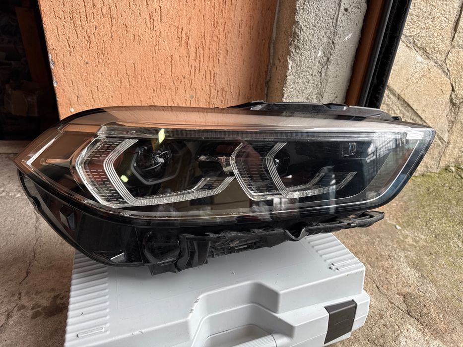 Фар за BMW  1 F40 LED