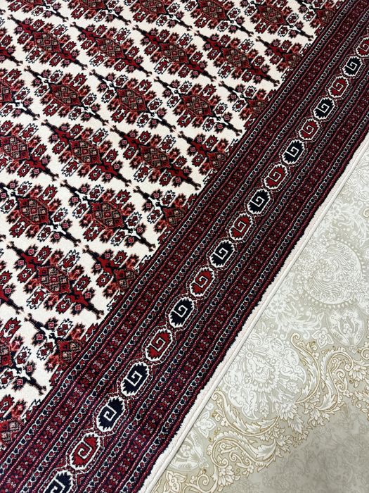 Новый Ковер размер 3х5