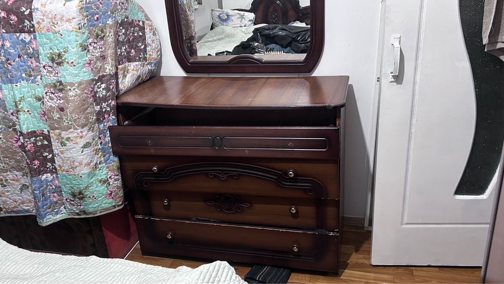 Спалный мебель.