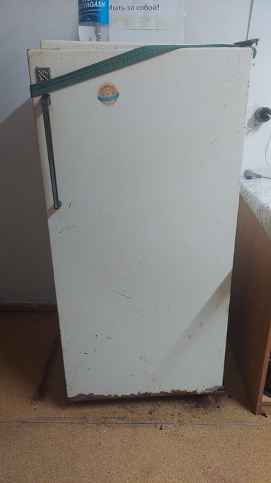 Продам холодильник