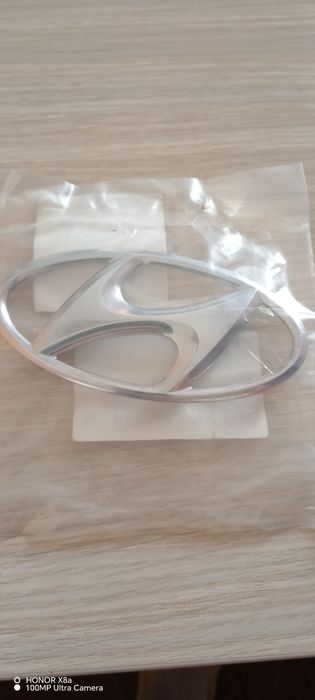 Эмблема HYNDAY. Новая, в упаковке.