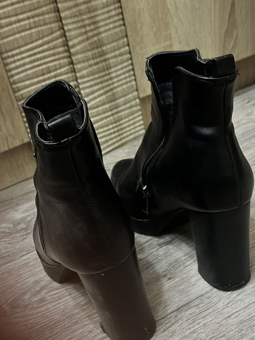 Полсапожки с каблуком