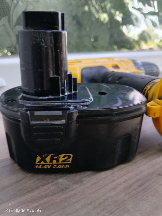 Винтоверт Dewalt 14,4v