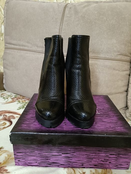 Продам ботильоны