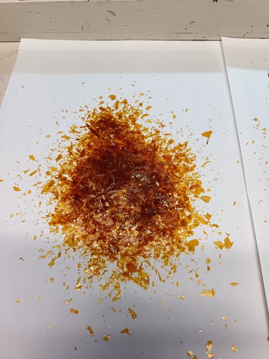 Шеллак на люспи златист 100гр за 4€