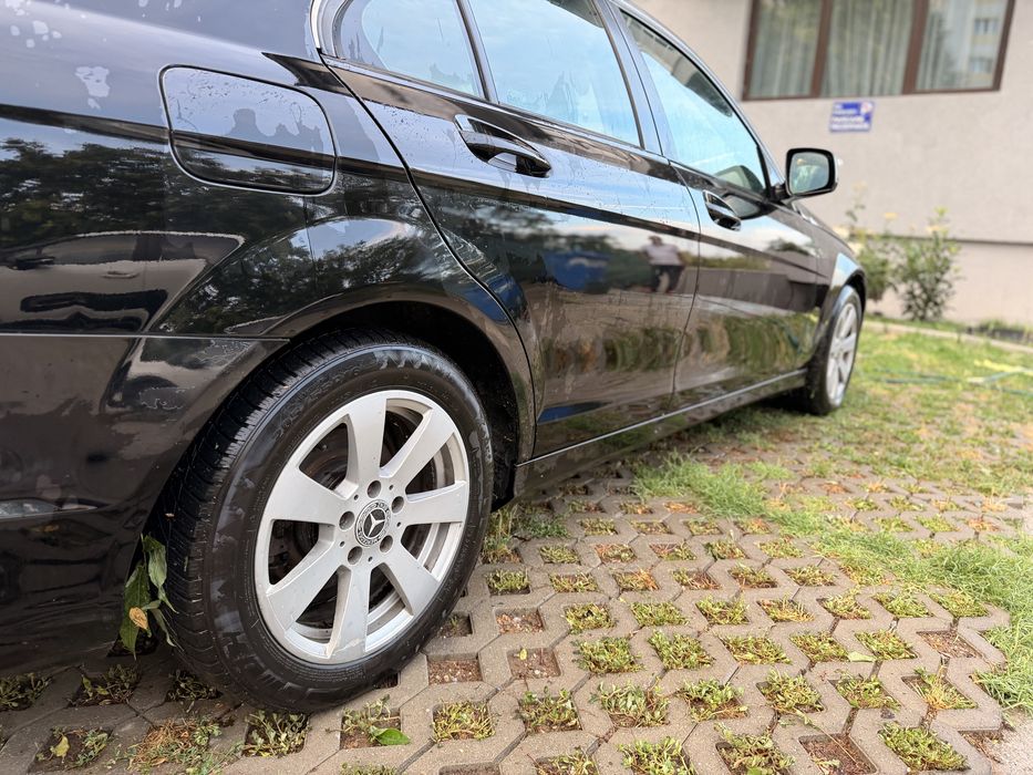 MERCEDES-BENZ C-Class 2009 — imagine 3