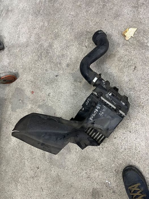 Radiator Intercoller Audi a4 8e 1.8 Benzina 2007