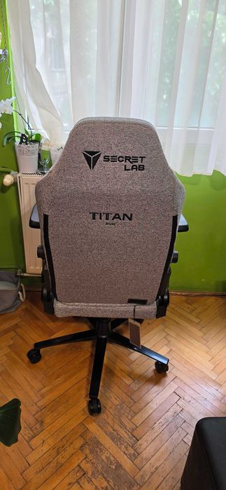Висок клас Офис/геймърски стол Secretlab Titan Evo